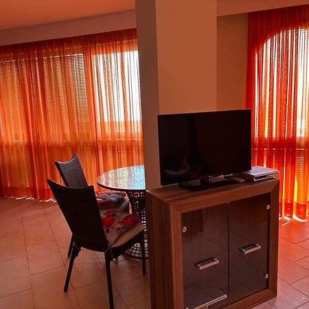 Aparthotel Oazis Vip Club Sunny Beach Exterior foto