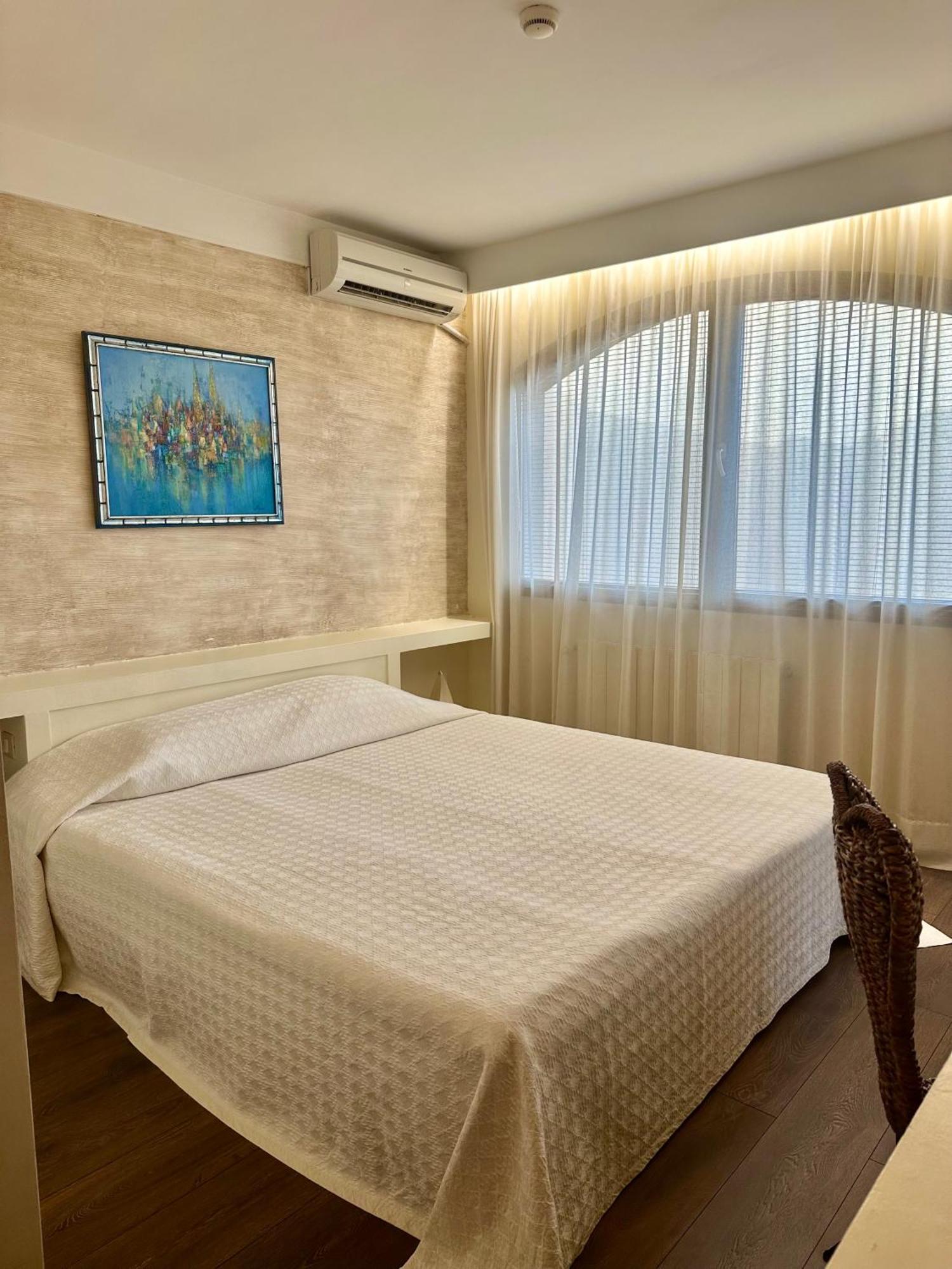 Aparthotel Oazis Vip Club Sunny Beach Exterior foto